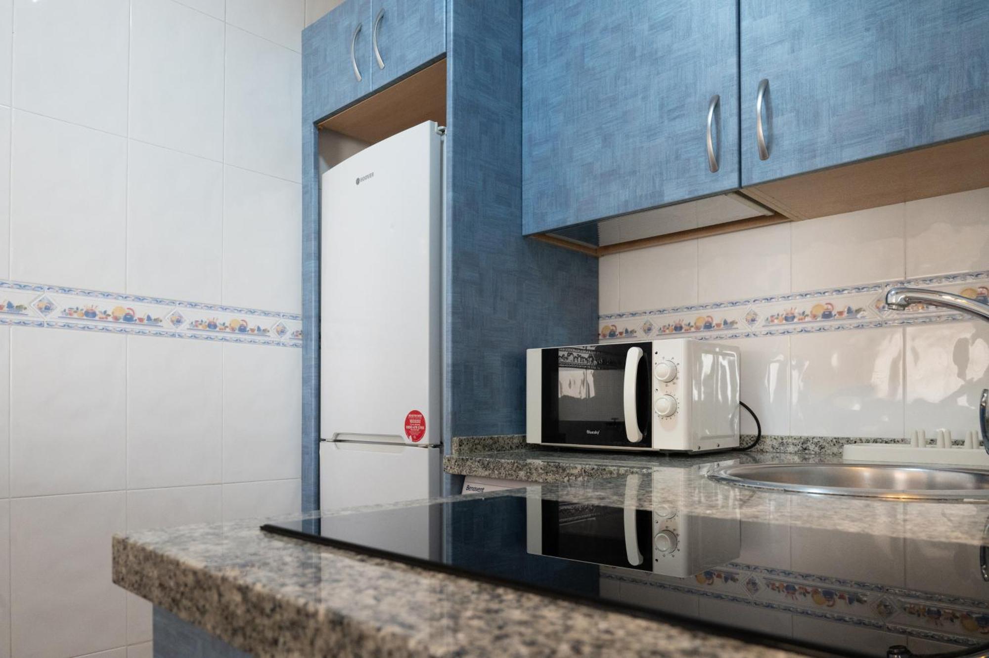 Acogedor Apartamento En Malaga Playa Luaran gambar