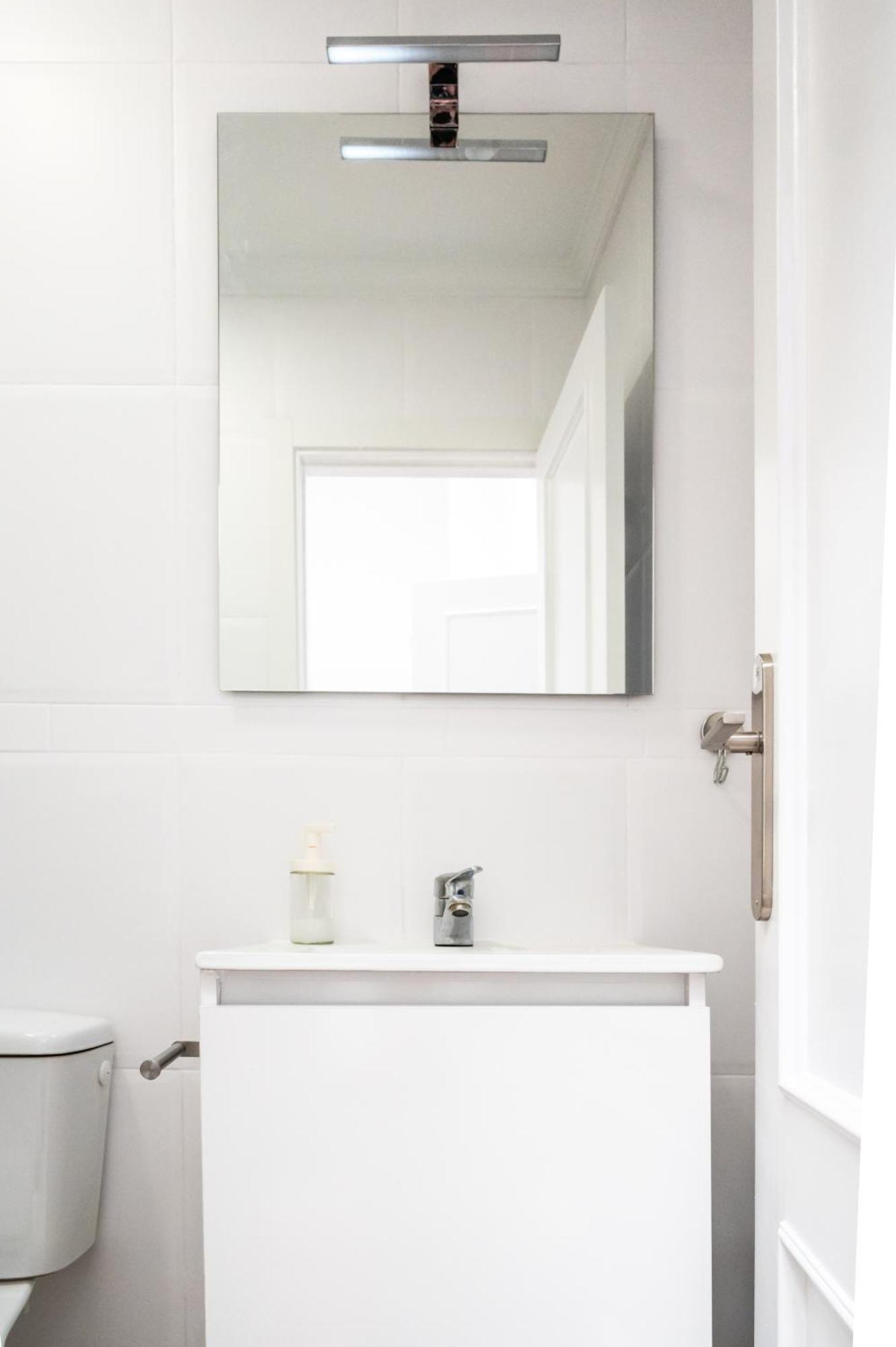 Acogedor Apartamento En Malaga Playa Luaran gambar