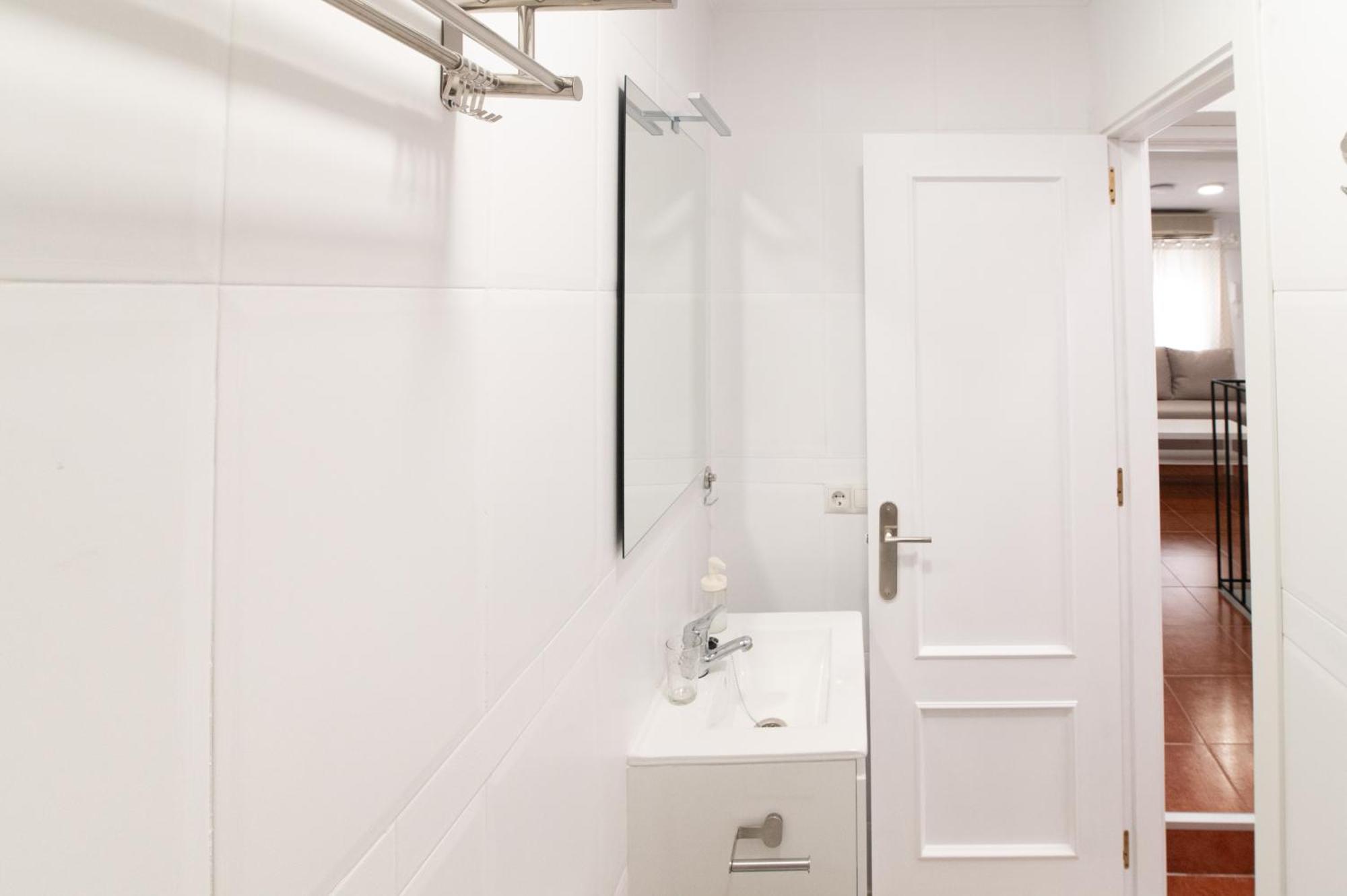 Acogedor Apartamento En Malaga Playa Luaran gambar