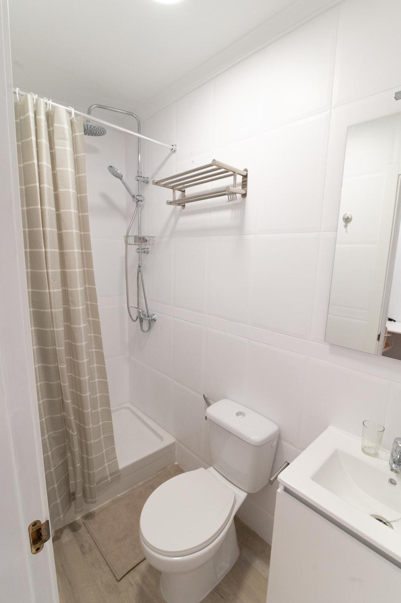Acogedor Apartamento En Malaga Playa Luaran gambar